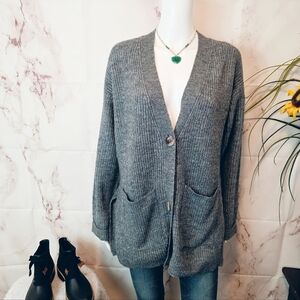 Aradinia Boutique Oversized Gray Cardigan Soft Ribbed Knit Cozy Minimalist Boho